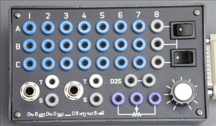 Roland-TR-727 circuit bent, as seen